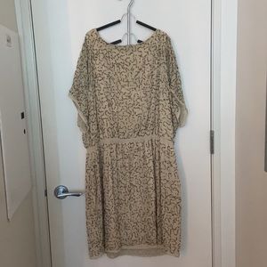 Adrianna Papell , waist elastic fixed great for curvy lower body